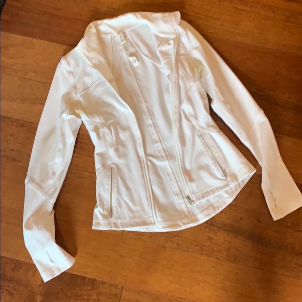White Lulu zip up